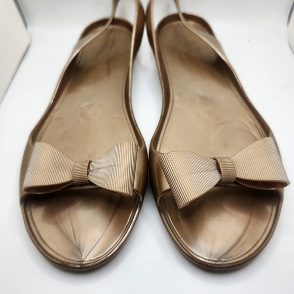 Kate Spade New York Rubber Slingback Flats Bow Metallic Gold Size 8 Jelly Sandal - Picture 2 of 7